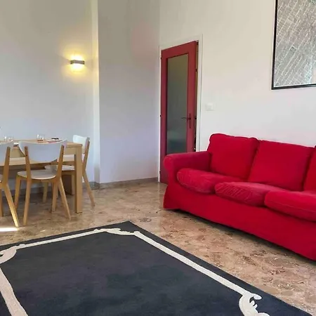 Tiramisu, A Cozy 2-bdrm Apt 아파트